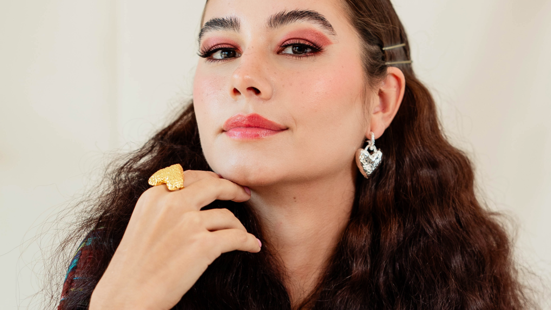 slider image slider_item_jccttD